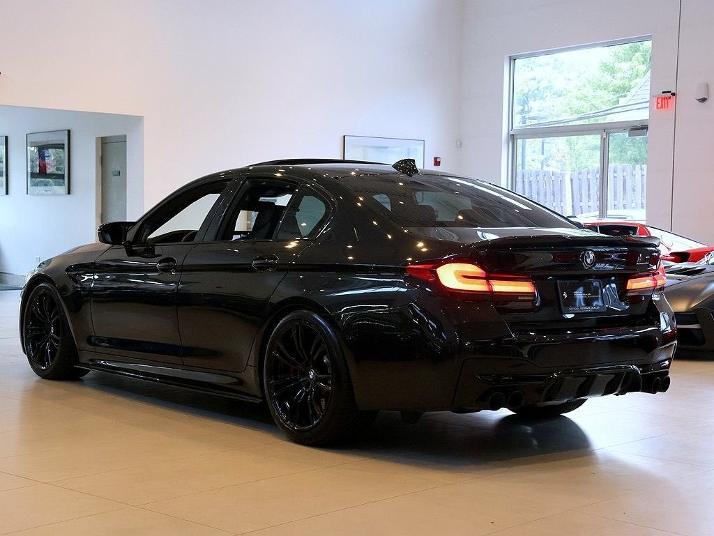 2022 BMW M5